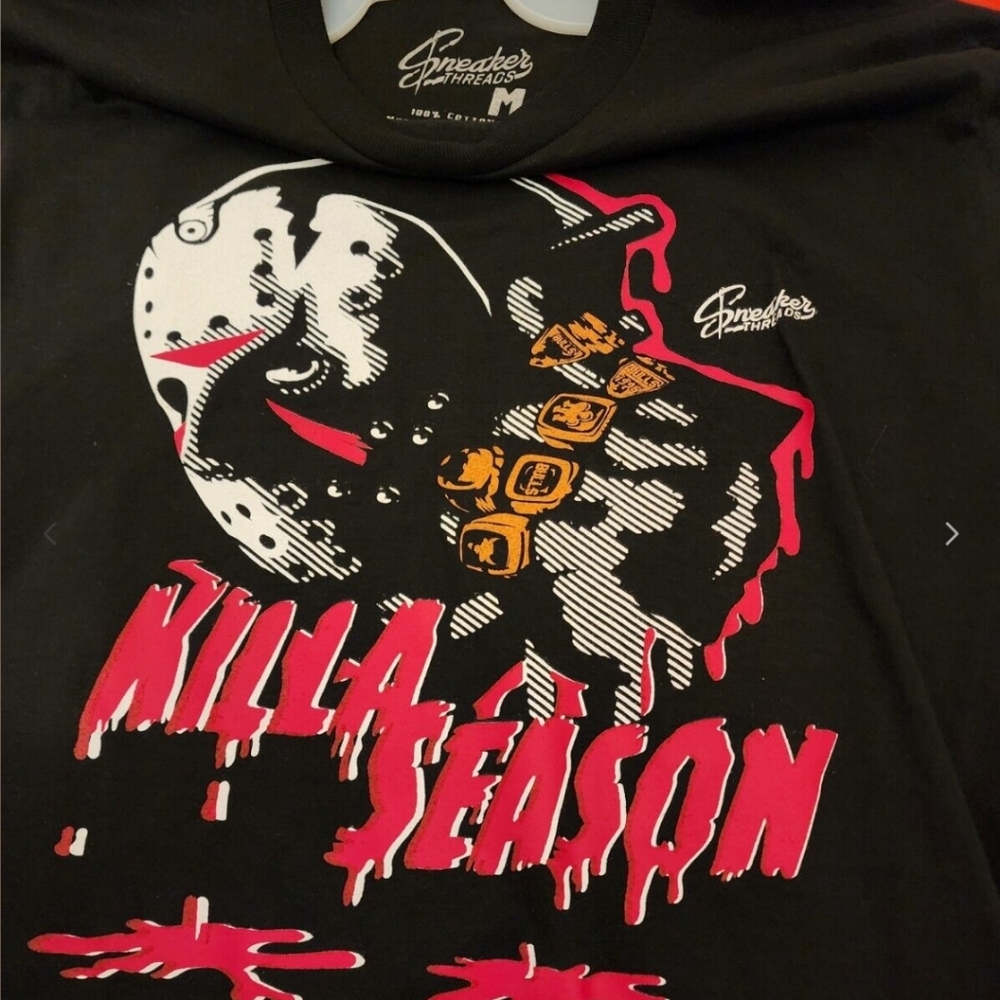 Sneaker Threads Killa Season Size M Graphic tee